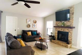 Hidden Gem Home in Sarasota, UTC Mall, Nathan Benderson Park, Siesta Key Beach - Sarasota - 0