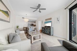 Phoenix VI 1112 - Orange Beach - 9