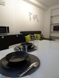 Design & Fashion District Apartment - 4