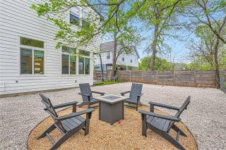 Off the hook in Austin with Chic 2BR Retreat plus Firepit - Austin - 9