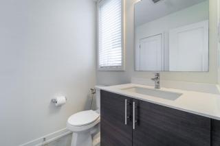 Luxury Urban Town home - Oakville - 3