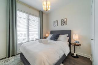Luxury Urban Town home - Oakville - 7
