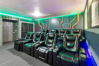 Guardians Theater 5BR Home Resort w Pool Hot Tub - Orlando - 8