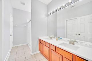 Guardians Theater 5BR Home Resort w Pool Hot Tub - Orlando - 6