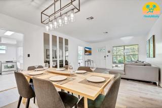 Casa Linda Gated 3 bed 2 bath by the River 1810 - Miami - 0