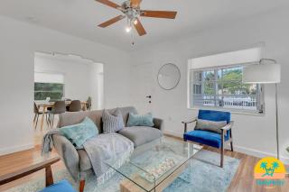 Casa Nikoleta Gated 3Bd 2Bth 10 Min to Beach - Miami - 0
