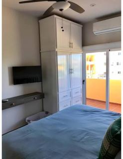 12B - New 2BR, 2BA, Middle Floor Condo, Pool - San Carlos - 4