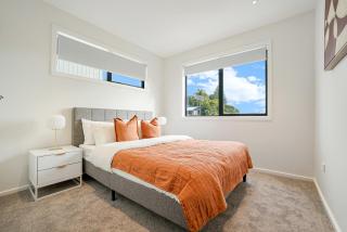 Luxury Sun Soaked Devonport Waterfront 4BR Home - Auckland - 1