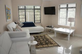 Oceanway Self-catering Accommodation - Gonubie - 3