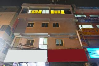 Townhouse South Lawn - New Delhi - 1