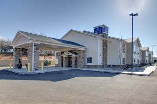 Cobblestone Hotel & Suites - Salem - Salem - 0
