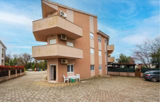 Cozy Apartment In Liznjan With Wifi - Ližnjan - 2