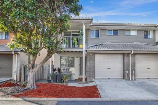 Light Filled Townhouse - Bald Hills - 8