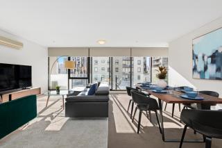 Complete Host Capri Apartments - 7