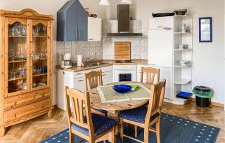 Amazing Apartment In Hohen Wieschendorf - 5