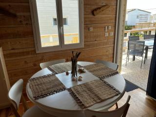 Charmant Chalet Rangée 9 avec Wifi, Climatisation et Terrasse - 250m de la Plage, 6 pers - FR-1-784-7 - Gruissan - 4