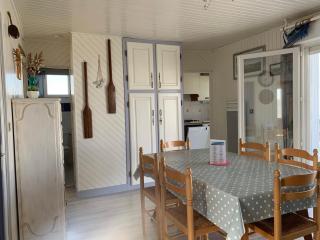 Chalet confortable à 400 m de la plage avec 3 chambres et terrasse – 6 couchages - FR-1-784-8 - Gruissan - 9