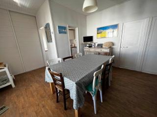 Chalet cosy 9 pers à 250m plage, terrasse, parking, proche commodités - FR-1-784-16 - Gruissan - 8