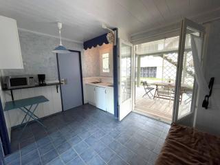 Chalet à 200m de la plage - Terrasse, TV, Parking, 4 Couchages - Option Étages, 12 Couchages - FR-1-784-22 - Gruissan - 5