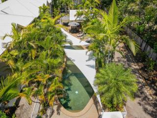 Tropical Nites Executive Townhouse - Port Douglas - 9