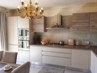 2 Bedroom Apartment Close to Centre & Seafront - St Paul's Bay - 4