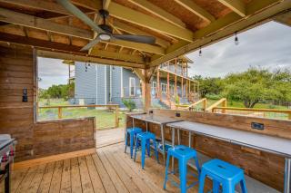 Lake Beach Access & Views, 5kings! - 3