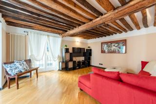 Beautiful Flat In The Historic Center - Happy Rentals - 9