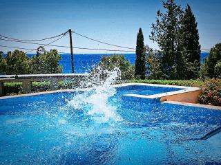 Villa CostaMare - enjoy lazy days on the private Pool-Jacuzzi - Pefkos di Rodi - 3