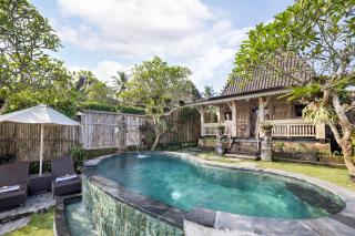 Wooden Ganeca Villas by GenuineHost - 8