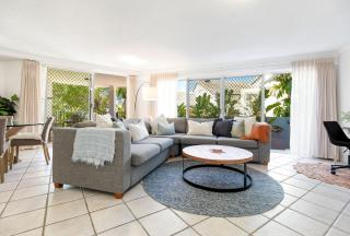 4 Parkshores Coastal Retreat Close to Beach Private Outdoor Spaces - Sunshine Beach - 9