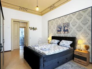 Ferienwohnung Villa Nieske - Jugendstil Denkmal, free WLAN & Parken, Self Check-In, Smart-TV - Herzberg - 2