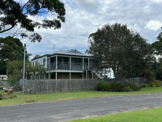 Bungalow by the River - Shoalhaven Heads - 9