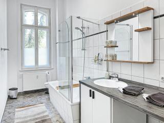 Ferienwohnung Villa Nieske - Jugendstil Denkmal, free WLAN & Parken, Self Check-In, Smart-TV - Herzberg - 7