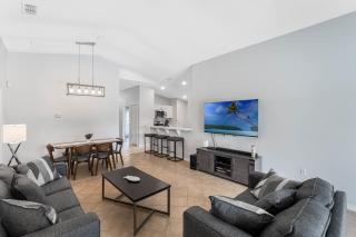 Stunning Newly Renovated Pool Home close to Disney - 9
