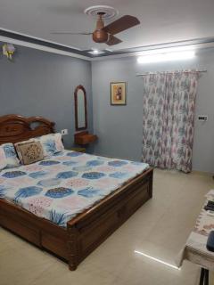 Urban Vibe 1 BHK Homestay - 9