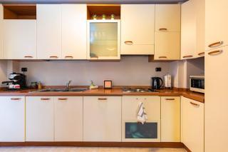 La Primavera Spacious Apartment - Plovdiv - 5