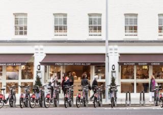 The Elden No8 Fairway Hosting - London - 2