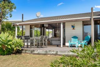 Pauanui Beach House Suntrap - Pauanui - 1