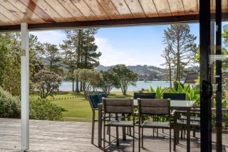 Pauanui Beach House Suntrap - 2
