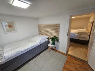 Satzveyhouse für Gruppen Monteure bis 11 Pers inkl WLAN TV Vollausstattung 7 Zimmer - 2