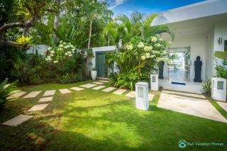 Ocean Beachfront Luxury Design Villa @ Lovina - Villa Ibiza Bali - Banjar - 1