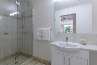 1 Bedroom @ Palm Villas #3 - Port Douglas - 3