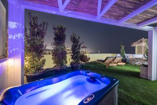 Sea Breeze Suite with Jacuzzi - Piraeus - 6