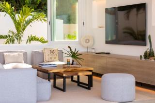 Elegant and Tropical Seaview villa - 6