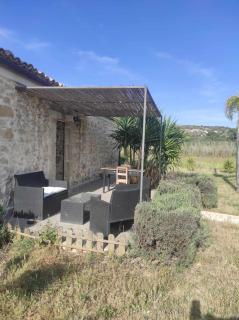 BRAMASOLE Charming House - 9