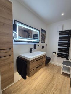 Großes (ca.230m²) freistehendes Einfamilienhaus - 3