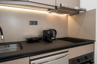 Minimal Studio with Balcony in Pagrati, Athens - Atene - 7