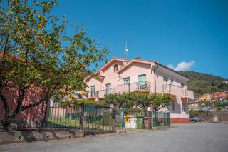 Casa Vacanze Ferrando - Pietra Ligure - 0