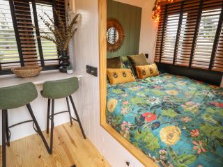 Southdown Luxury Glamping - Retford - 5