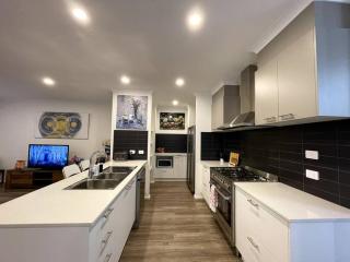 Empty Boat - Spacious 5 Bedroom Entire Modern home in Wallan - Wallan - 6
